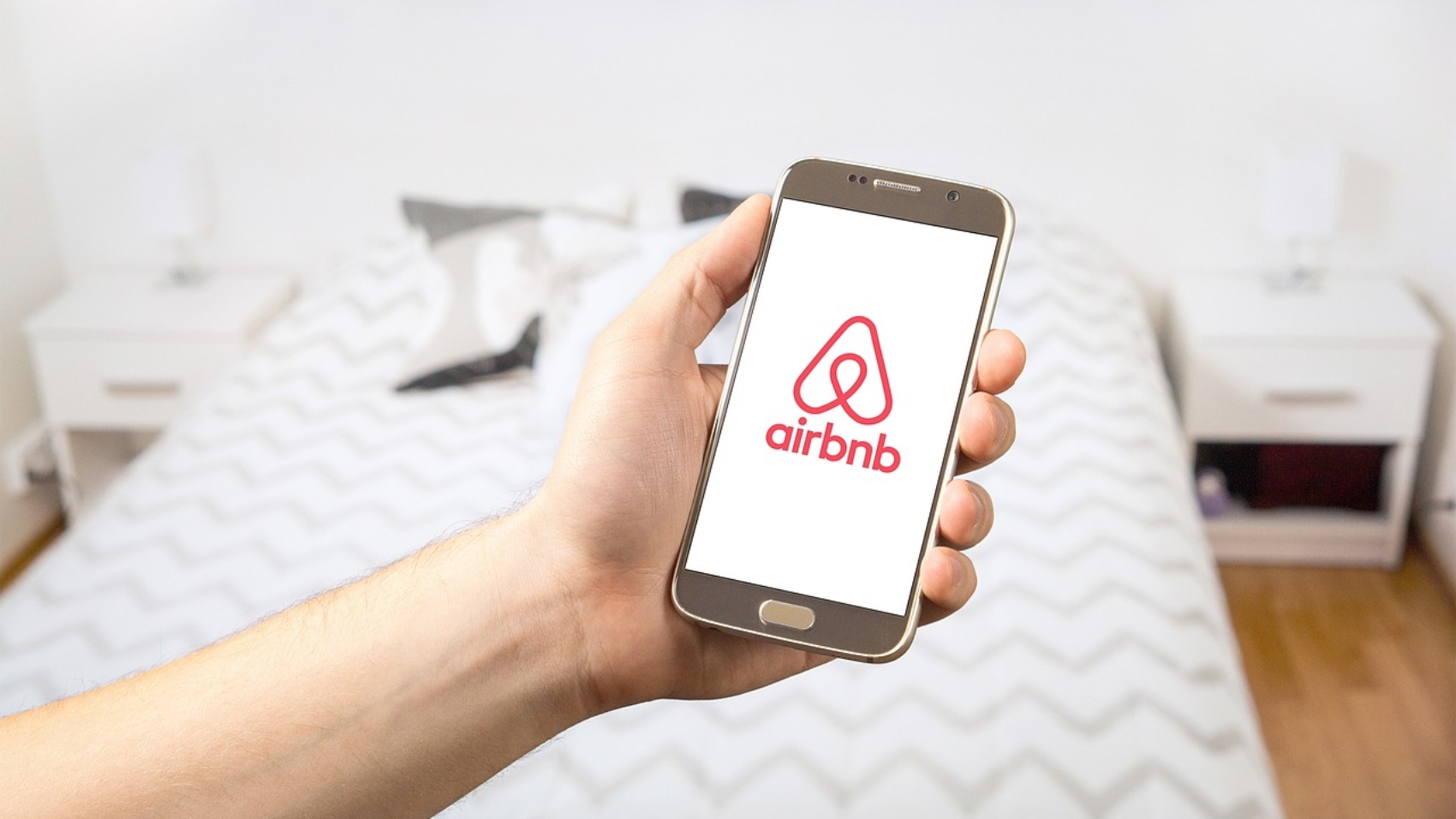 caso airbnb come mercato cambia umberto macchi